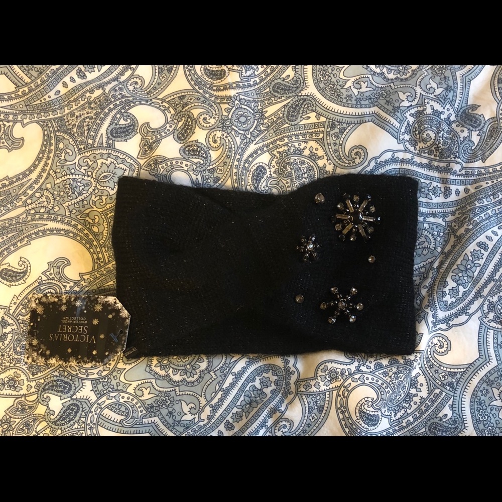 Victoria’s Secret decorative head wrap